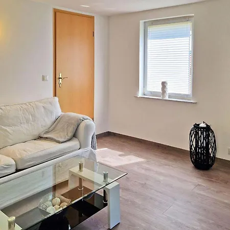 1 Bedroom Lovely In Rheinsberg Ot Warenthi Holiday home